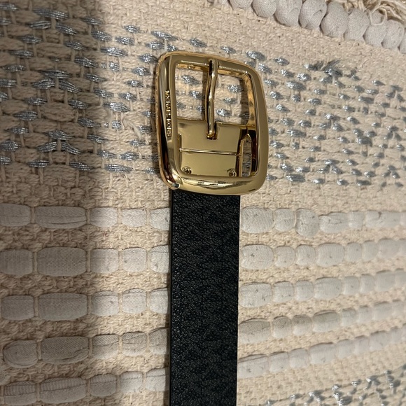 Authentic Michael Kors Women Reversible Belt Size Small White Black - Picture 10 of 12